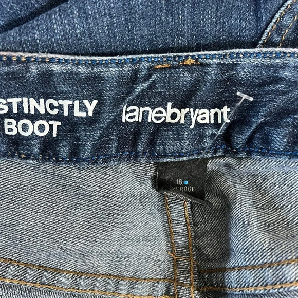 Lane Bryant Cutoff Shorts Plus Size 16 Dark Wash Frayed Hem Stretch Blue Denim - Picture 7 of 7